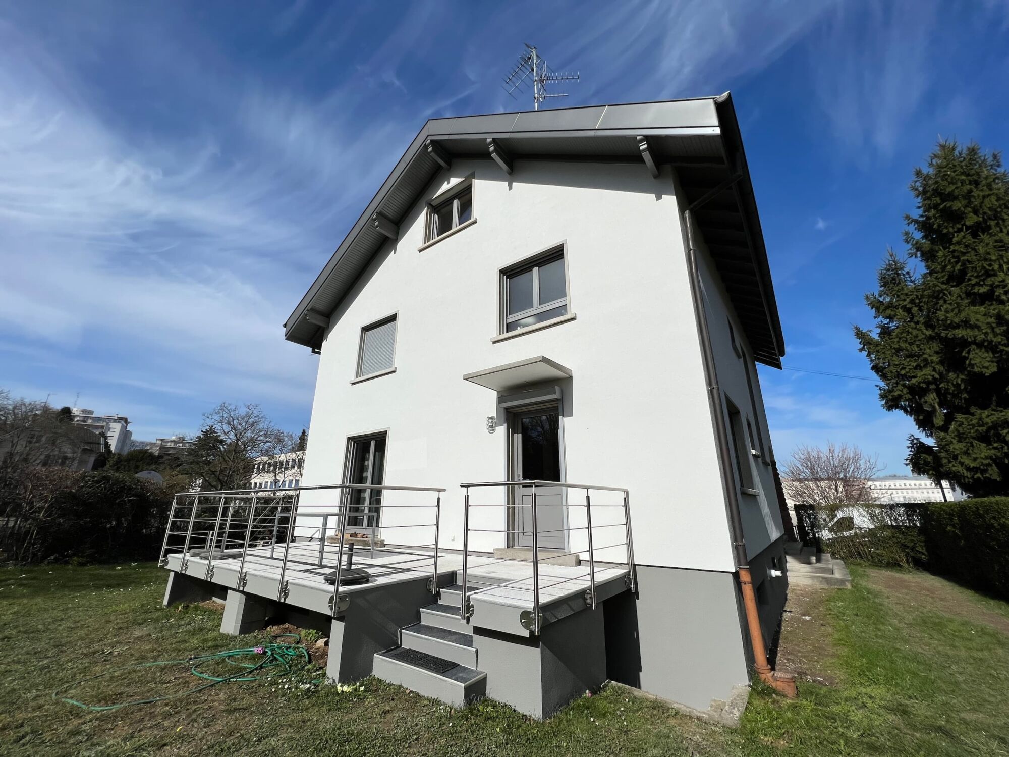 Rénovation et ravalement de façade, travaux de peinture extérieure autour de Brunstatt et Mulhouse Riedisheim