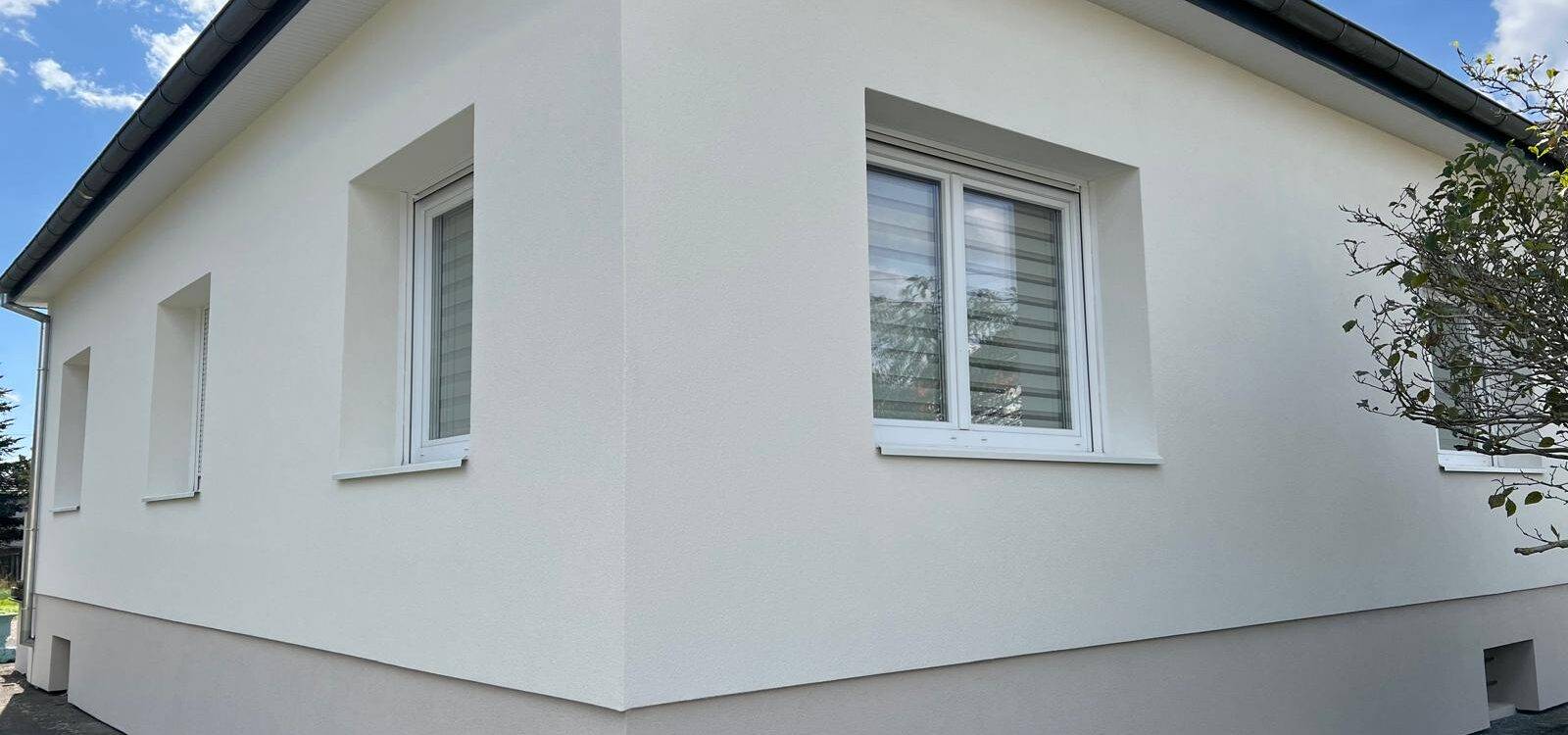 Travaux de ravalement de façades à Mulhouse : remise en état complète avec enduit de marouflage Illzach