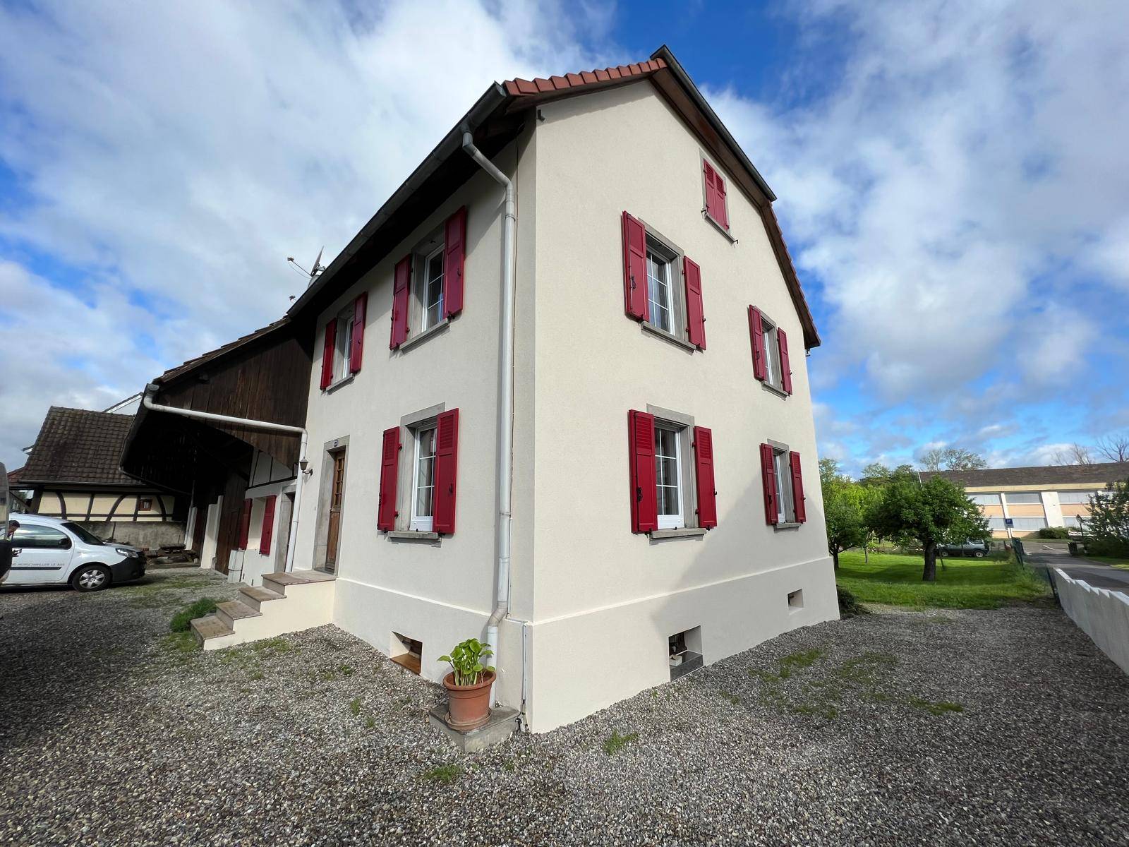 Ravalement de façades à Mulhouse : enduit de marouflage et enduit de finition pour une rénovation durable Colmar