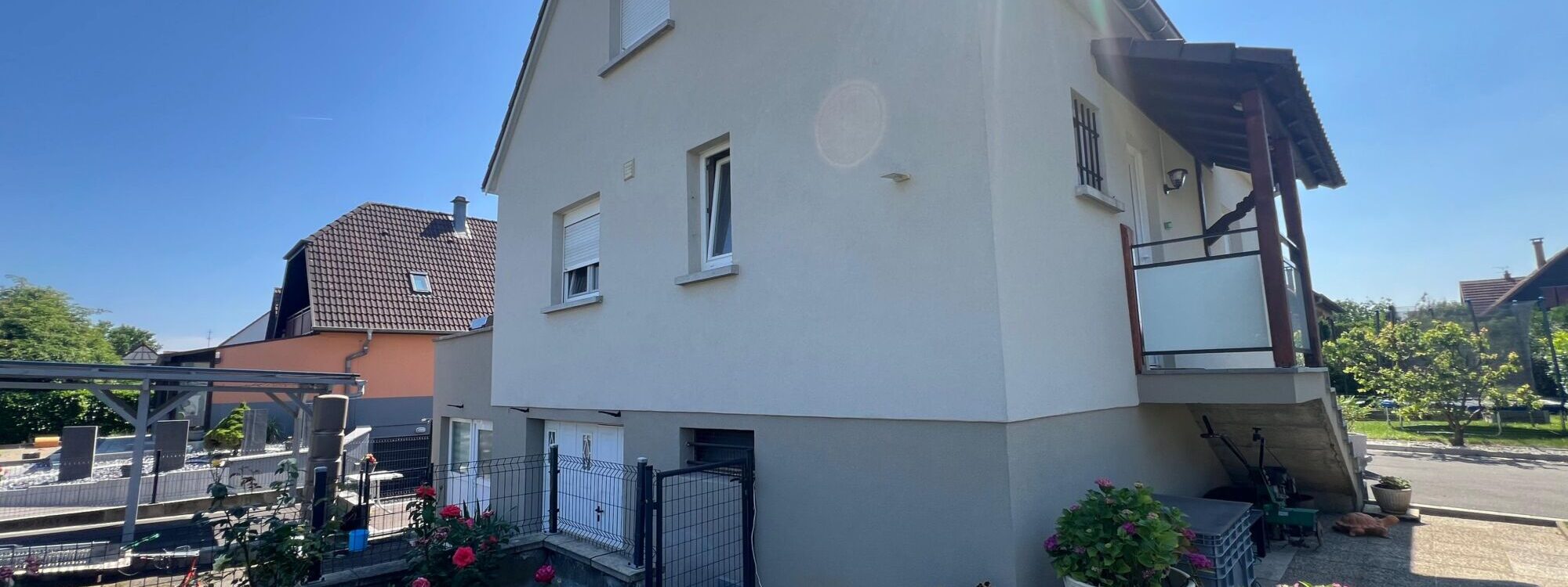 Réalisation à Wittenheim – Ravalement en système D3 armé, enduit siloxane et lavage de toiture Illzach