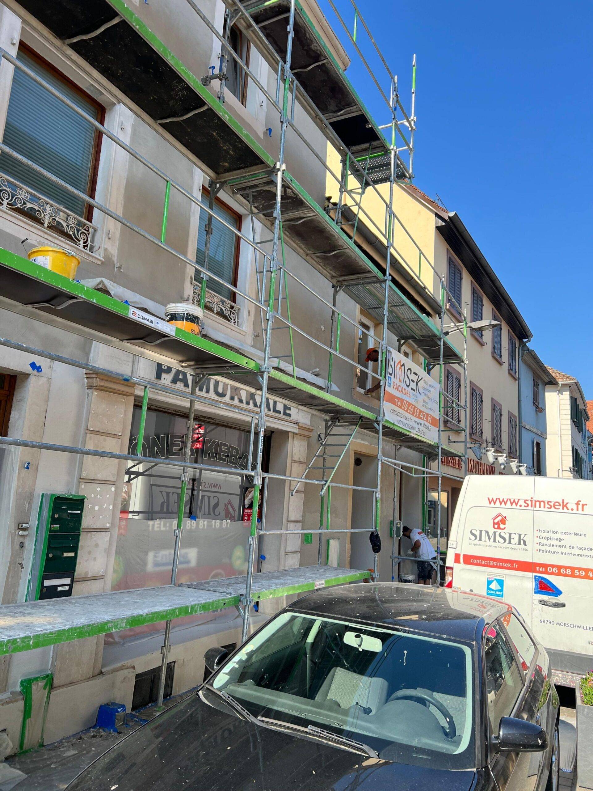 Ravalement de façade en cours au centre-ville d’Ensisheim Rixheim 0