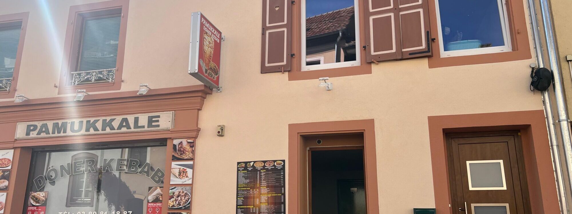 Ravalement de façade d’un immeuble au centre-ville d’Ensisheim Guebwiller