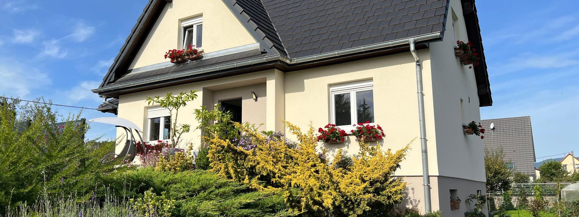 Ravalement de fa&ccedil;ade d&rsquo;une maison &agrave; Bitschwiller-les-Thann avec les produits STO : l&rsquo;expertise SIMSEK Fa&ccedil;ades Rixheim