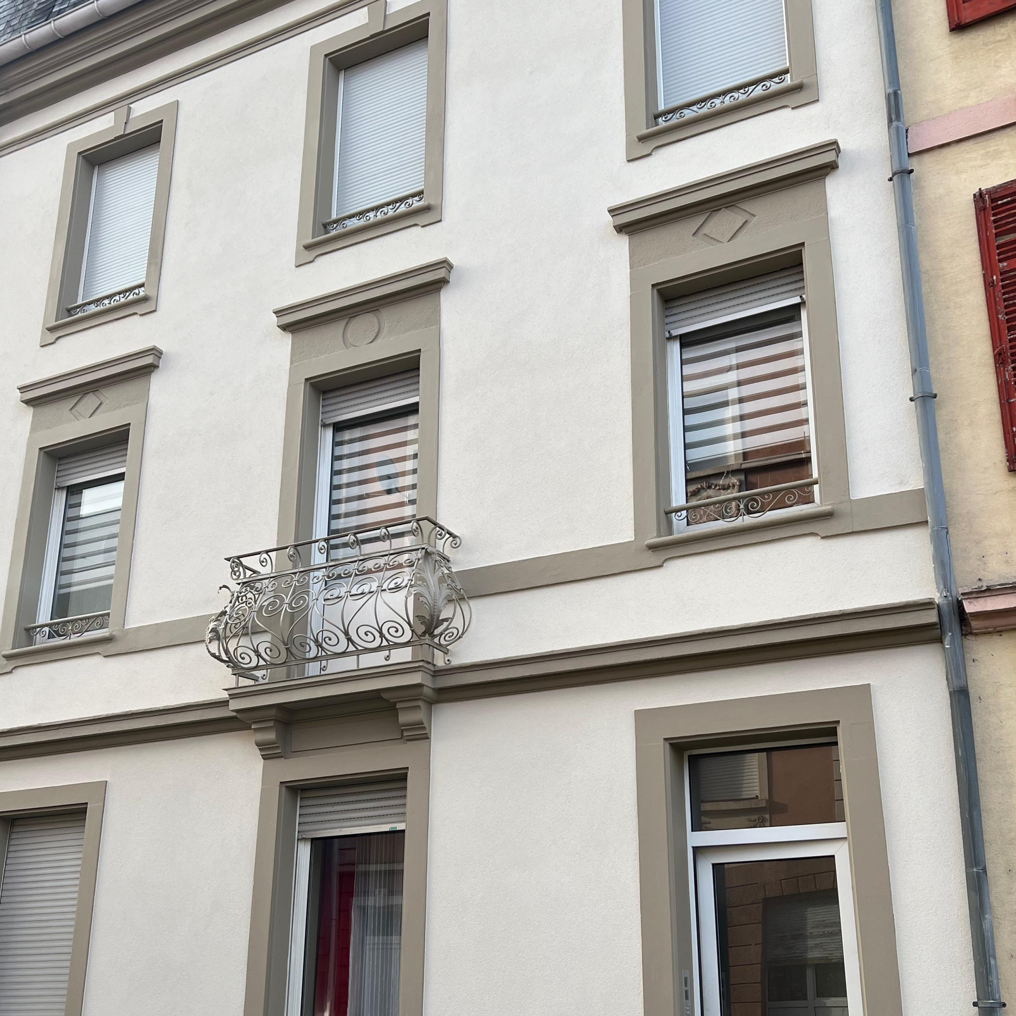 Comment le traitement anti-mousse am&eacute;liore-t-il la sant&eacute; de votre fa&ccedil;ade ? Saint-Louis