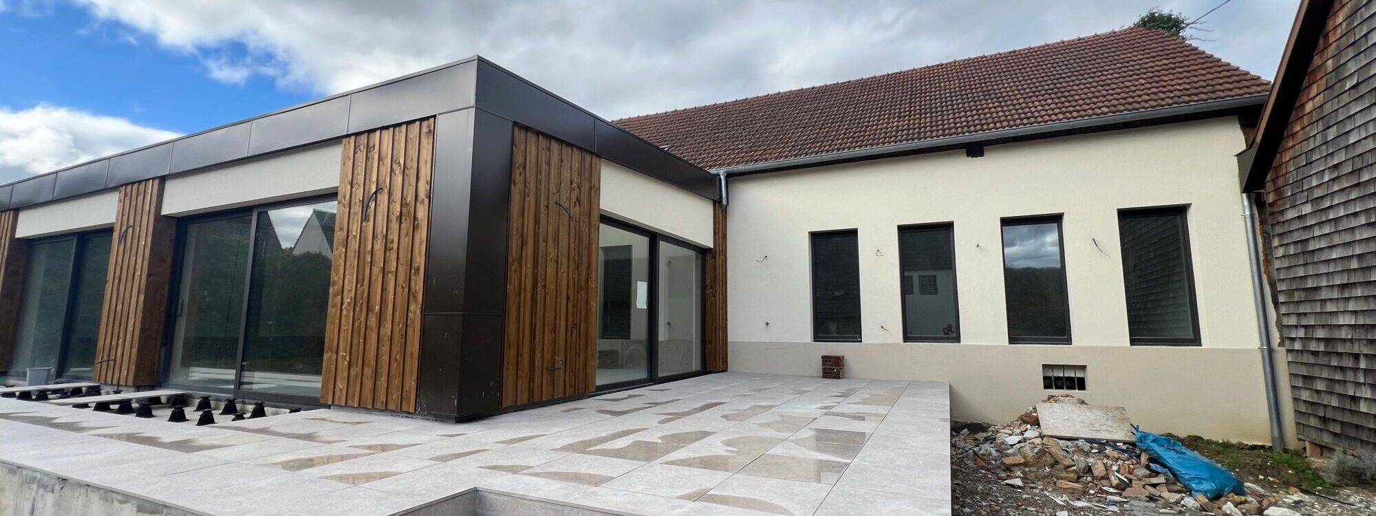 Réalisation de façade à Michelbach-le-Bas : isolation extérieure, bardage bois et habillage d’extension Audincourt