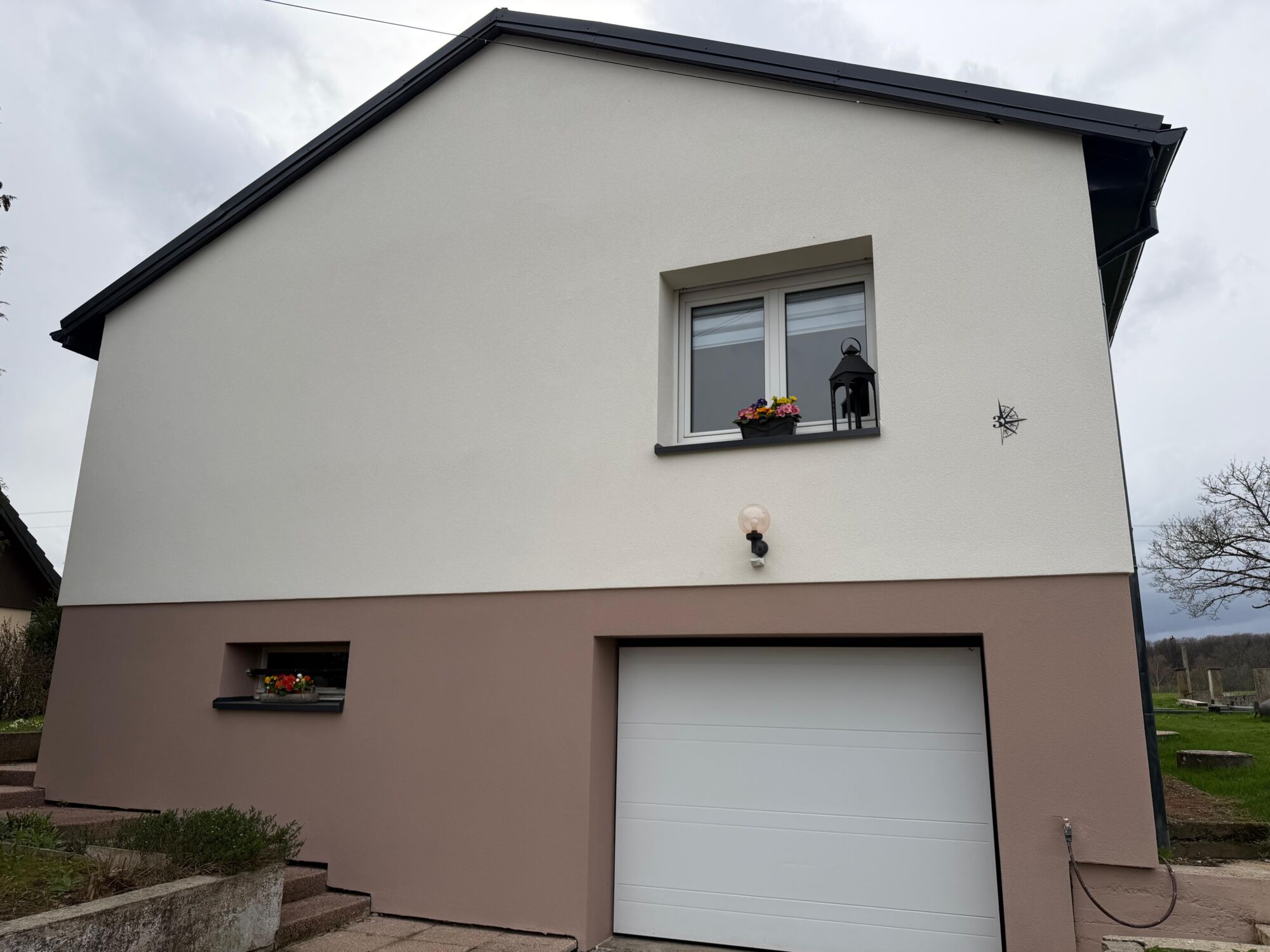 Isolation ext&eacute;rieure des murs d&rsquo;une maison individuelle &agrave; Soppe-le-Haut : une r&eacute;novation &eacute;nerg&eacute;tique r&eacute;ussie par SIMSEK Fa&ccedil;ades Colmar 1
