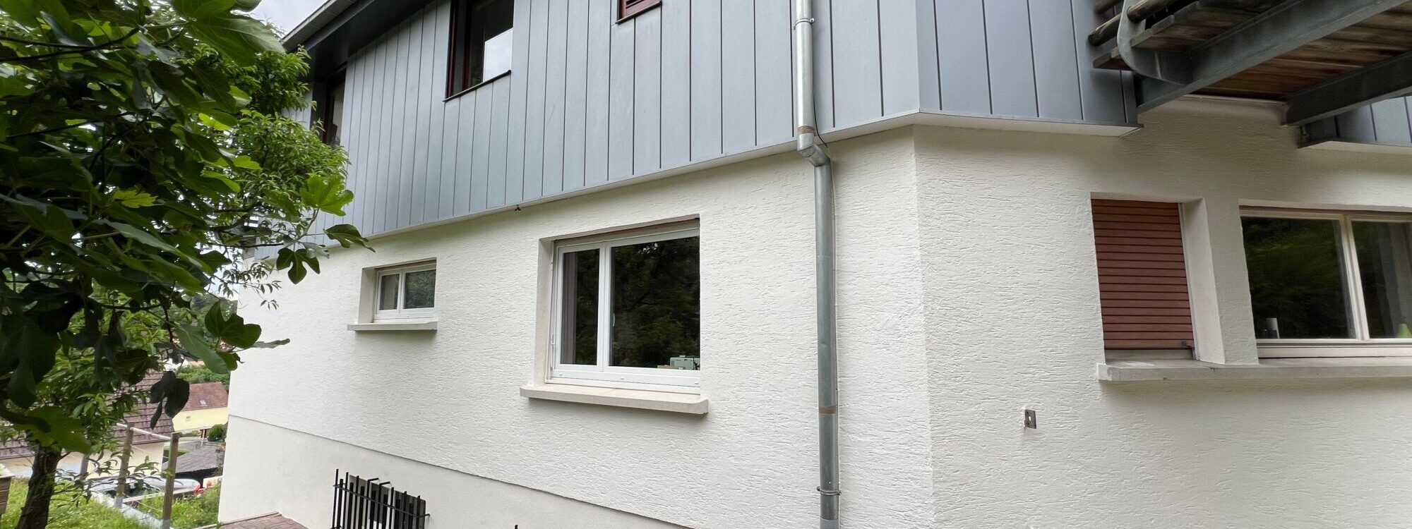 RAVALEMENT FACADE ILLFURTH SIMSEKFACADE 1 1 2000X750 | Simsek Façades Ravalement de façade d’une maison individuelle à Illfurth Illzach