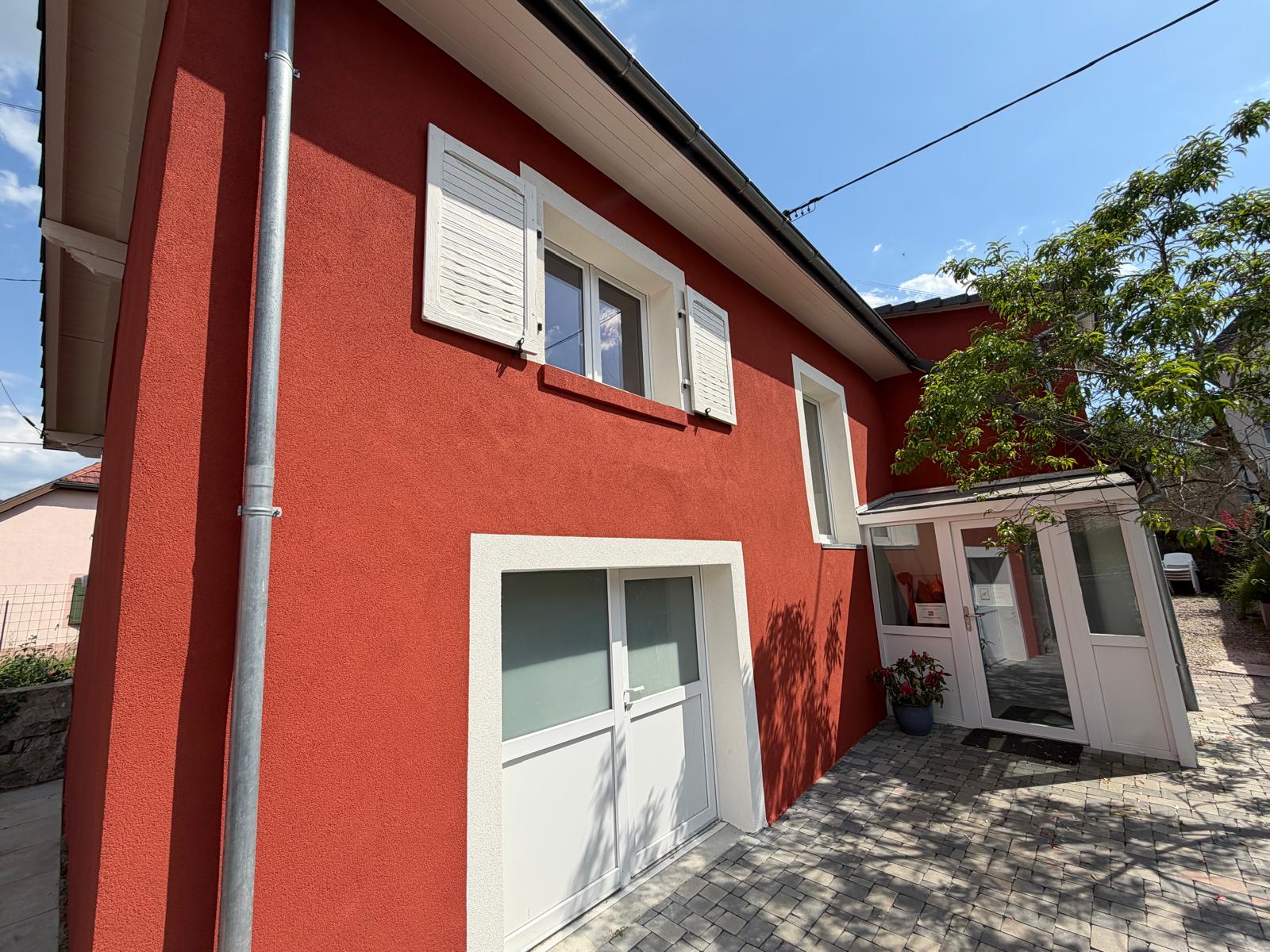 Ravalement de fa&ccedil;ade d’une maison dans le Haut-Rhin : une r&eacute;novation compl&egrave;te r&eacute;alis&eacute;e par SIMSEK Fa&ccedil;ades Rixheim 1