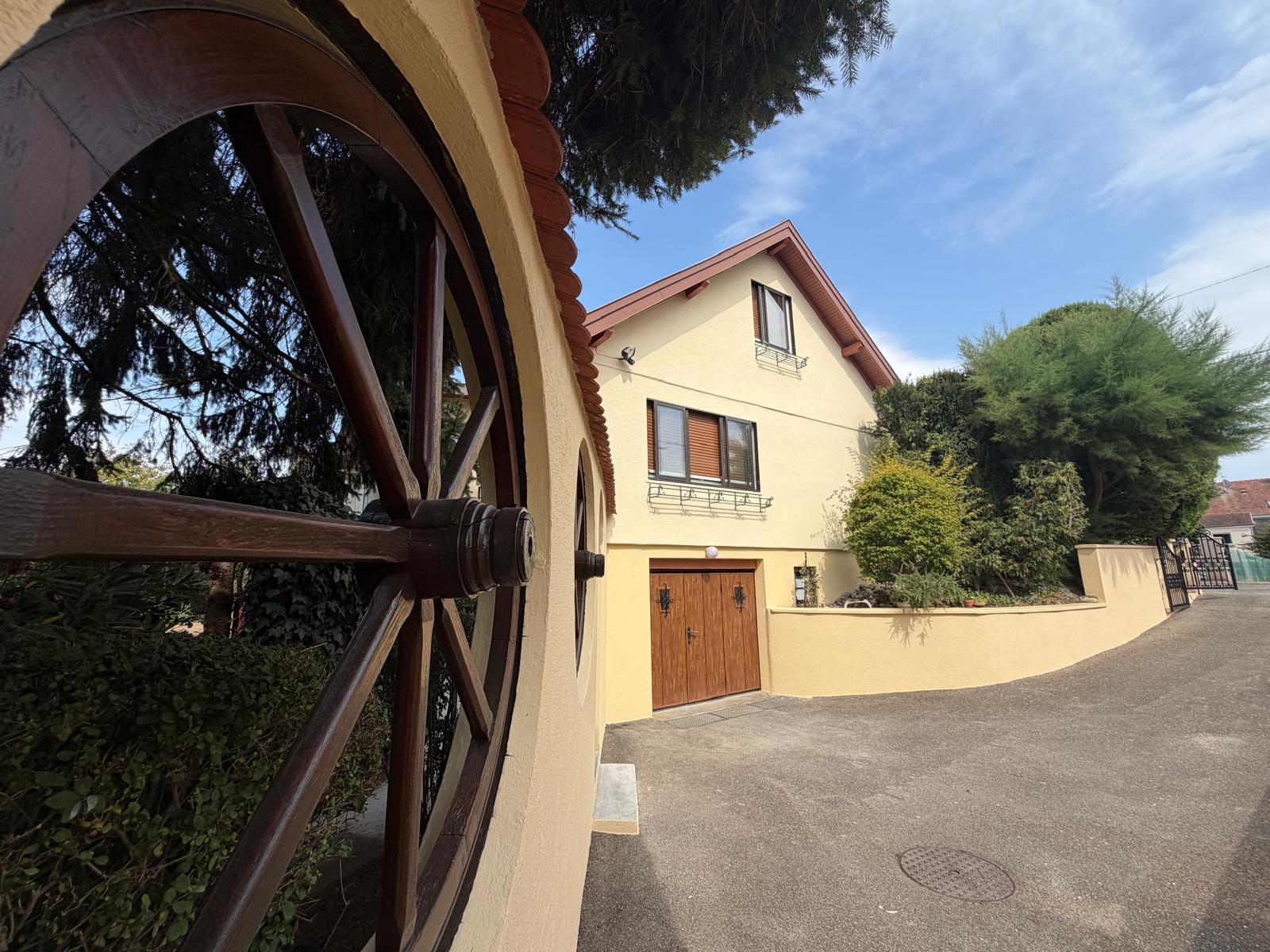 Ravalement de fa&ccedil;ade &agrave; Reiningue : r&eacute;novation compl&egrave;te d’une maison et de ses ext&eacute;rieurs Rixheim